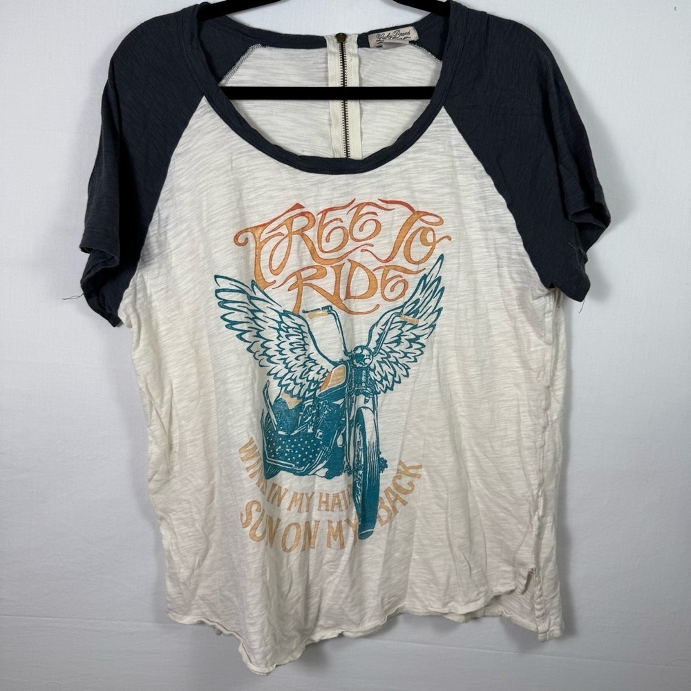 Lucky Brand Black and White Graphic Tee Womens Size XL